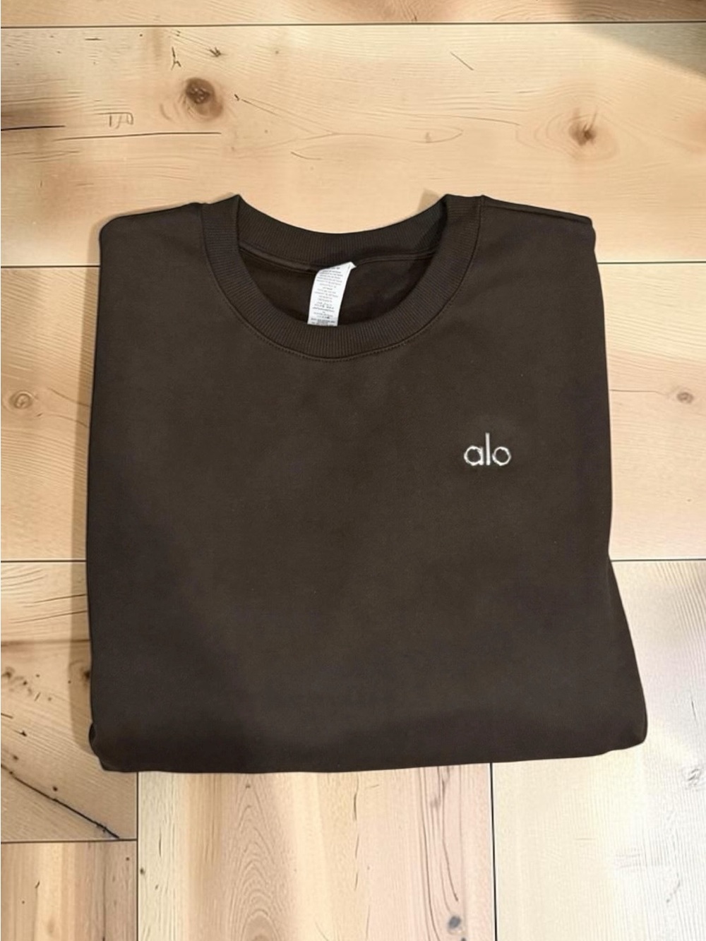 Alo Men's Espresso Crewneck Sweatshirt S-XL - Picture 2 of 2